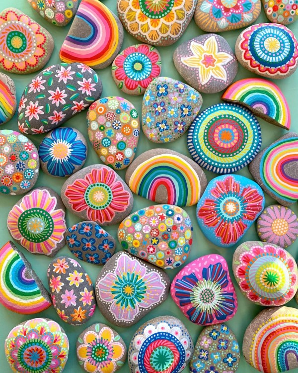 WI: Decorate stones