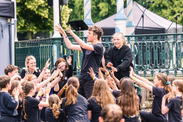 2:30–2.50pm Free Musical Theatre Workshop