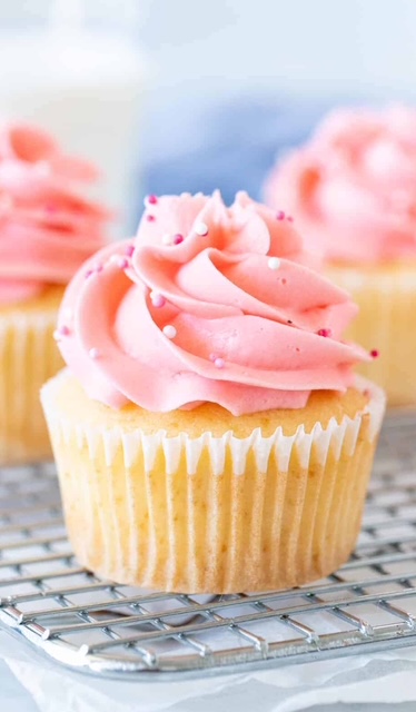 1:20pm Cupcake Fun
