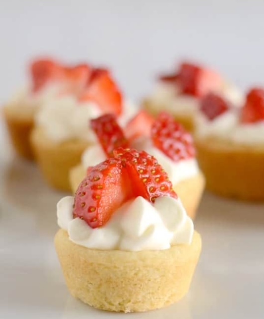2:40pm Mini Deserts for Afternoon Tea